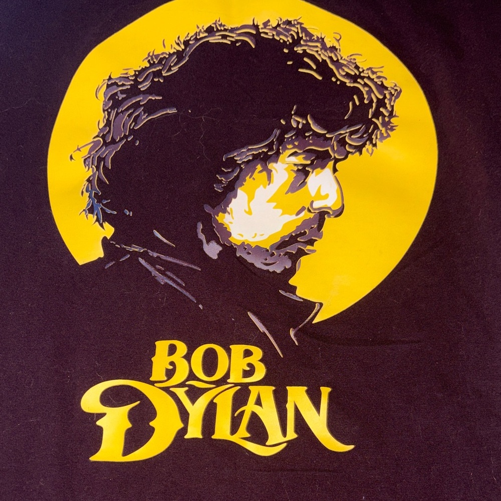 Marvel Bob Dylan Graphic Tee Men's L Brown
Yellow Portrait Music T Shirt nwot!